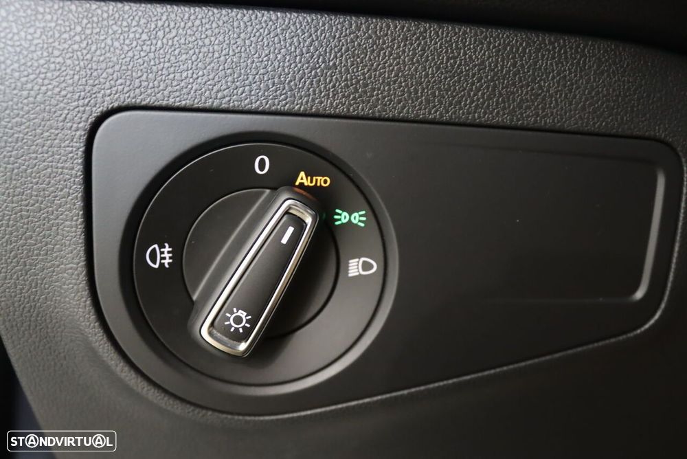 VW Tiguan Allspace 2.0 TDI Life DSG - 19