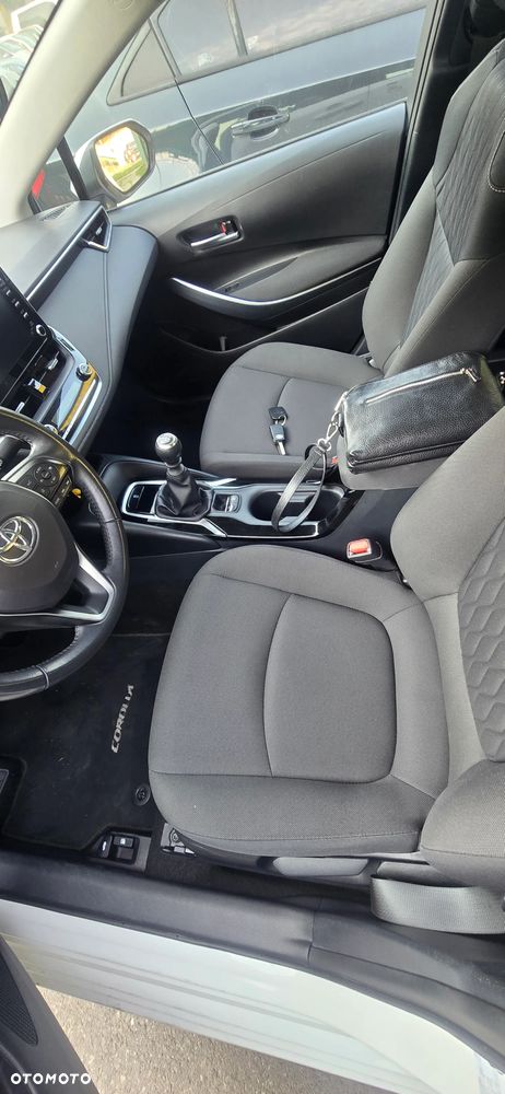Toyota Corolla 1.6 Comfort - 13