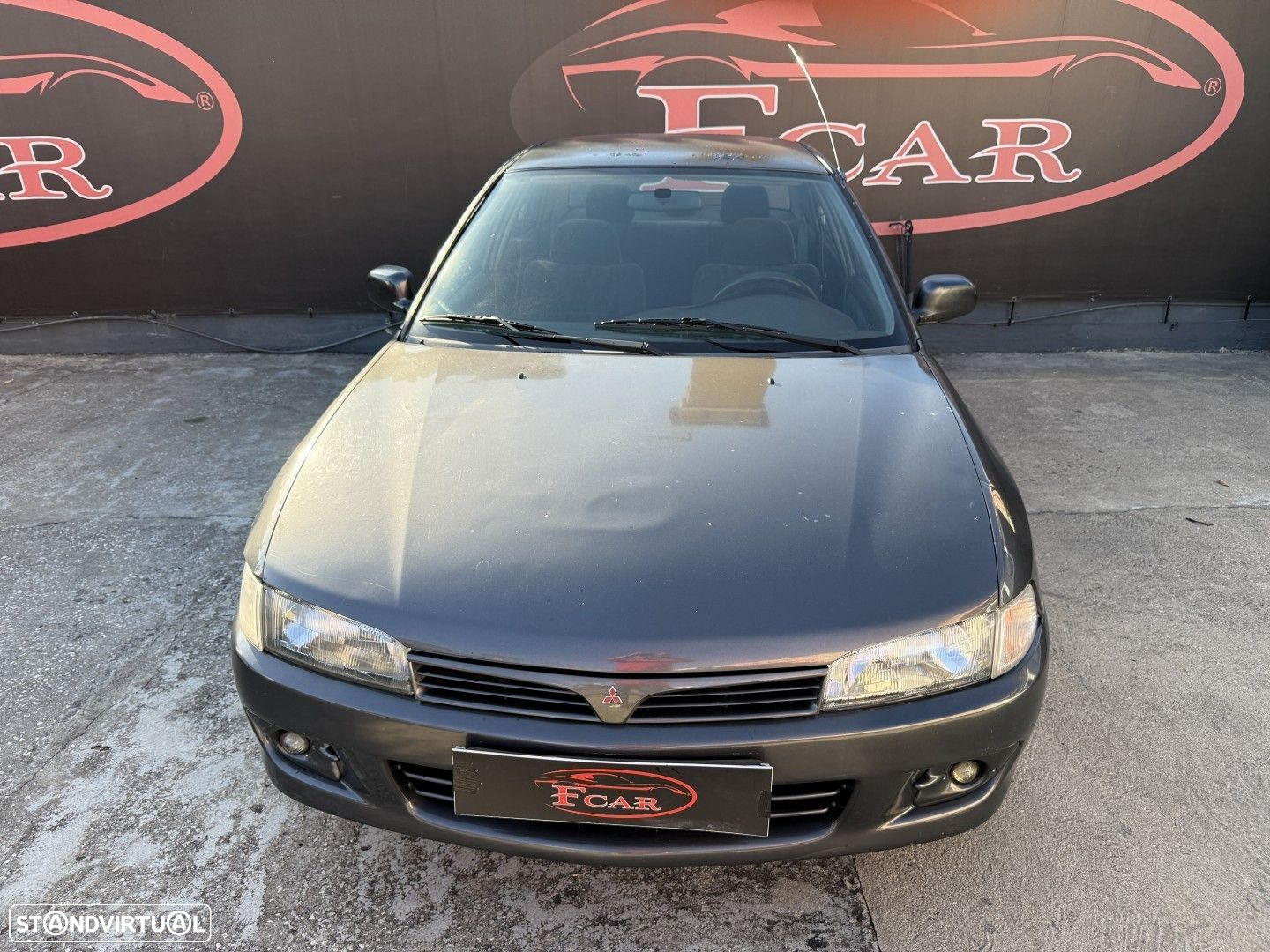 Mitsubishi Lancer 1300 GLX - 2