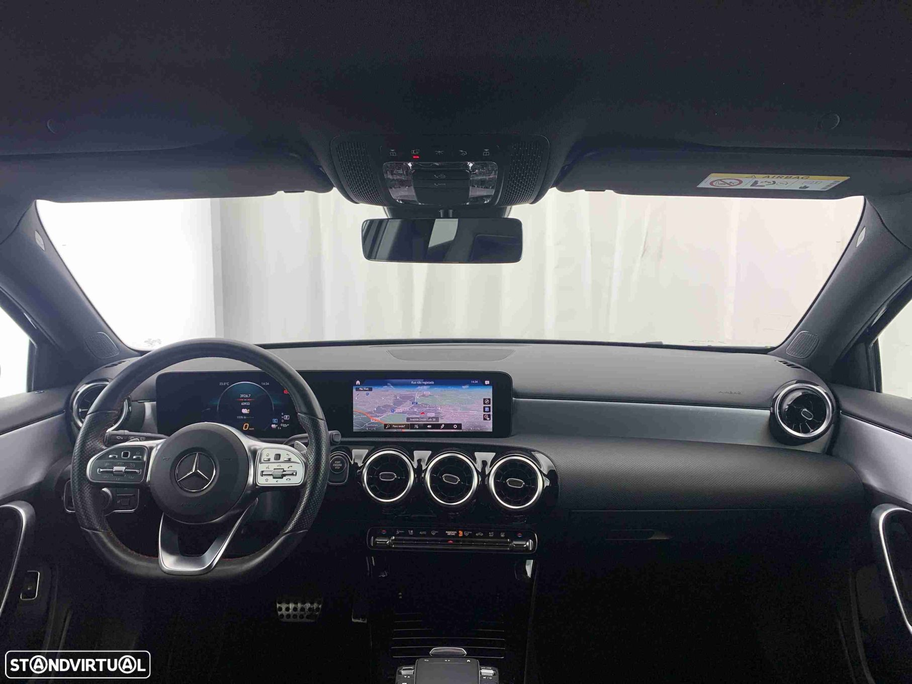 Mercedes-Benz A 250 e AMG Line - 13