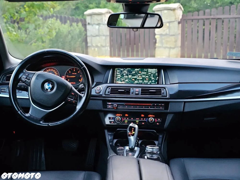 BMW Seria 5 520d - 5