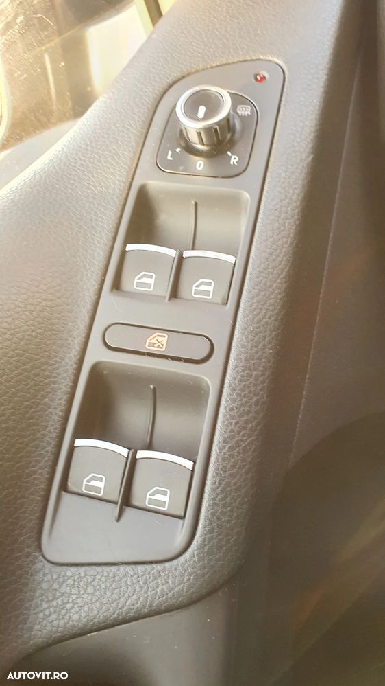 Volkswagen Tiguan 2.0 TDI 4Motion DSG Track & Field - 26