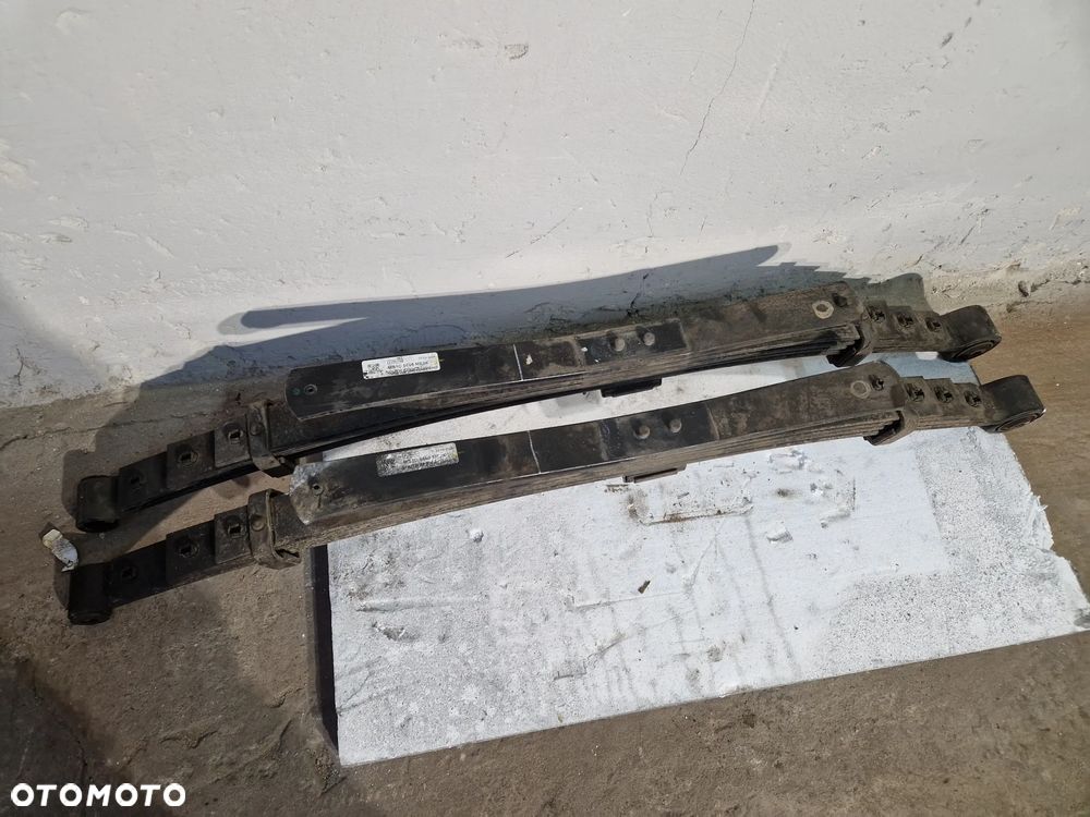 Ford Ranger VI Amarok II Resor tylny MB3C5560ME2K - 2