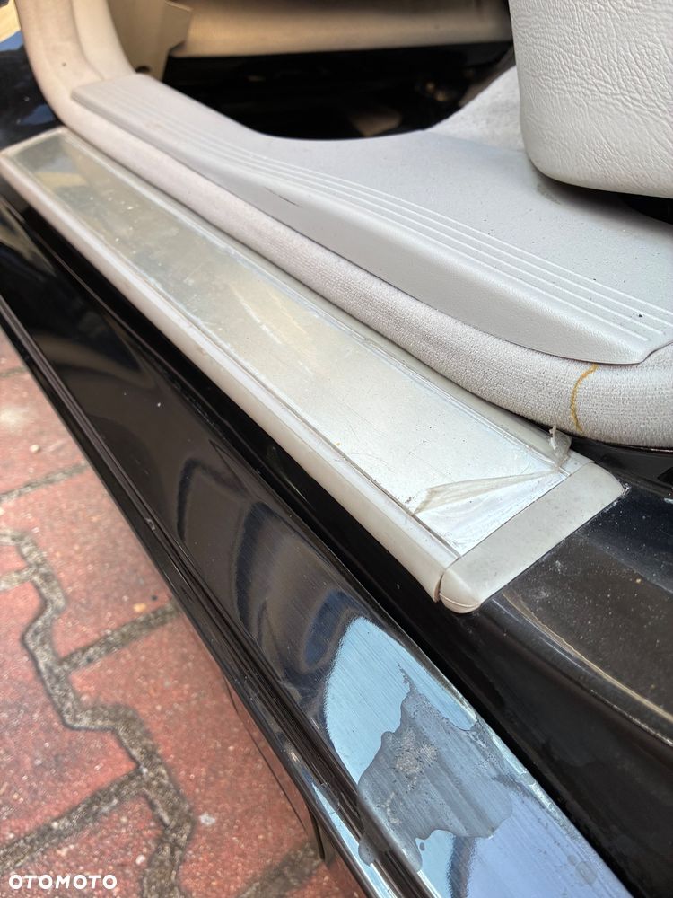 Mercedes-Benz Klasa E 320 T CDI Avantgarde - 36