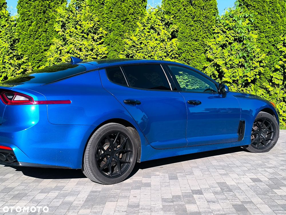 Kia Stinger - 5