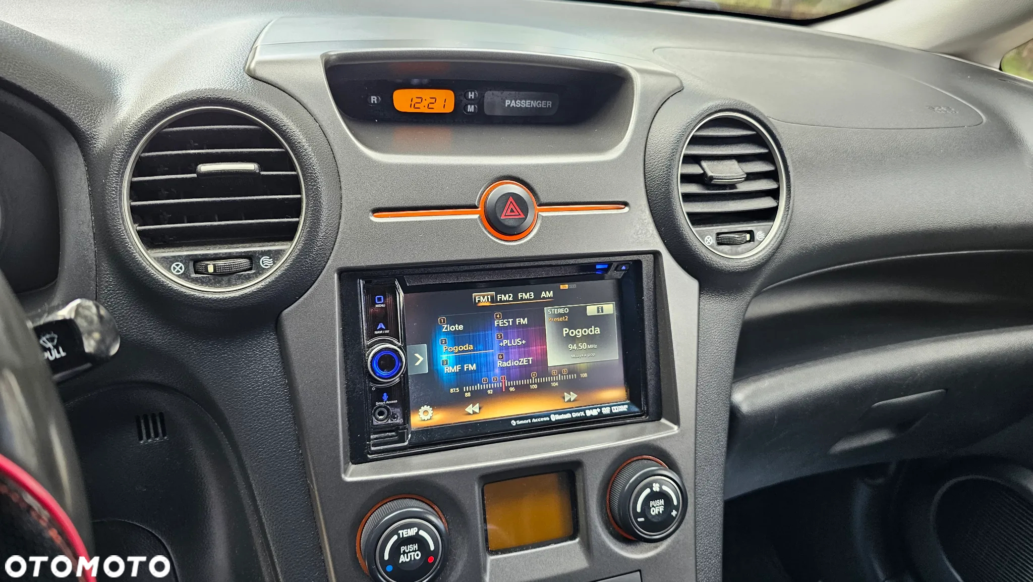 Kia Carens 2.0 EX - 18