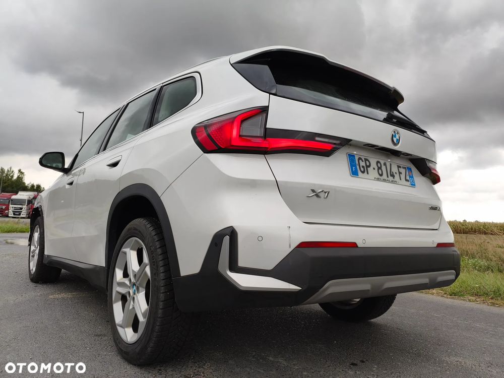 BMW X1 sDrive18i Sport Line - 14