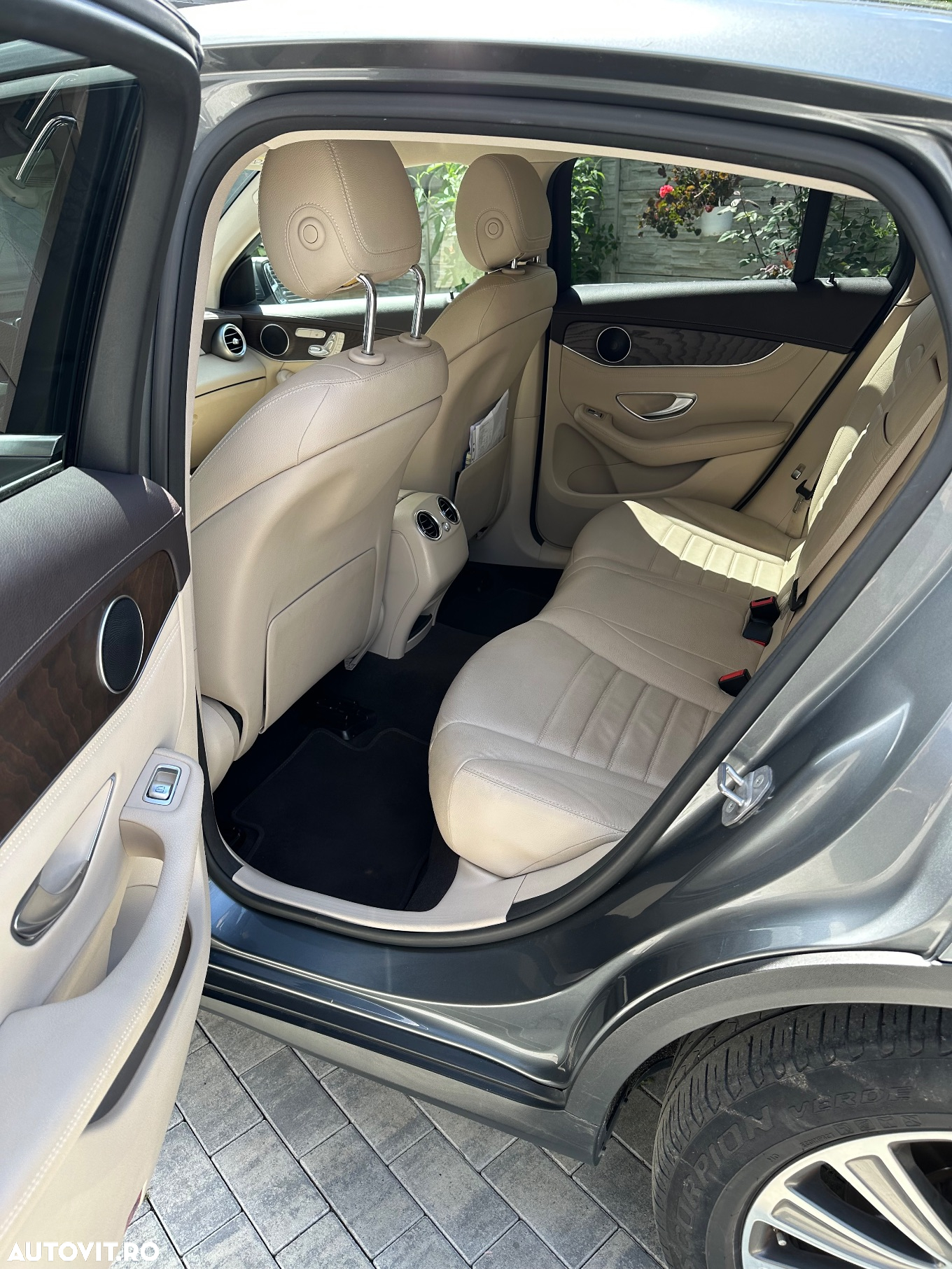 Mercedes-Benz GLC Coupe 350 e 4MATIC - 35