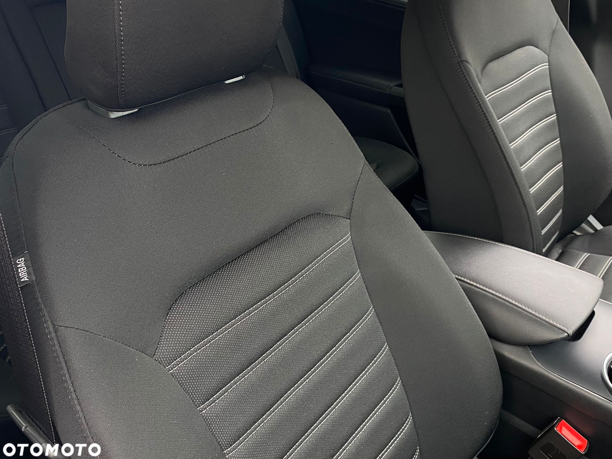 Ford Mondeo 2.0 EcoBlue Titanium - 18