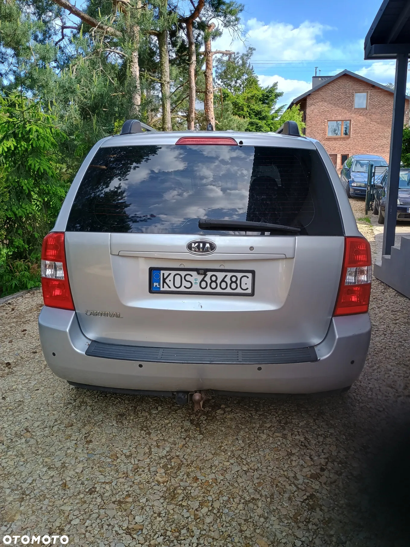 Kia Carnival - 9