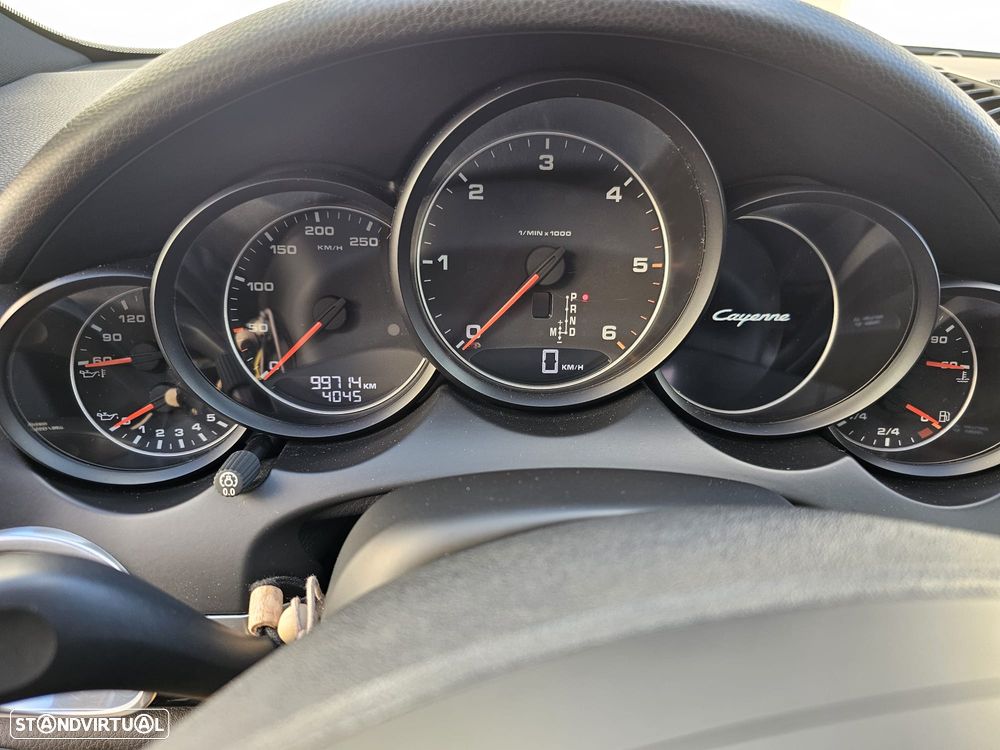 Porsche Cayenne Platinum Edition - 6