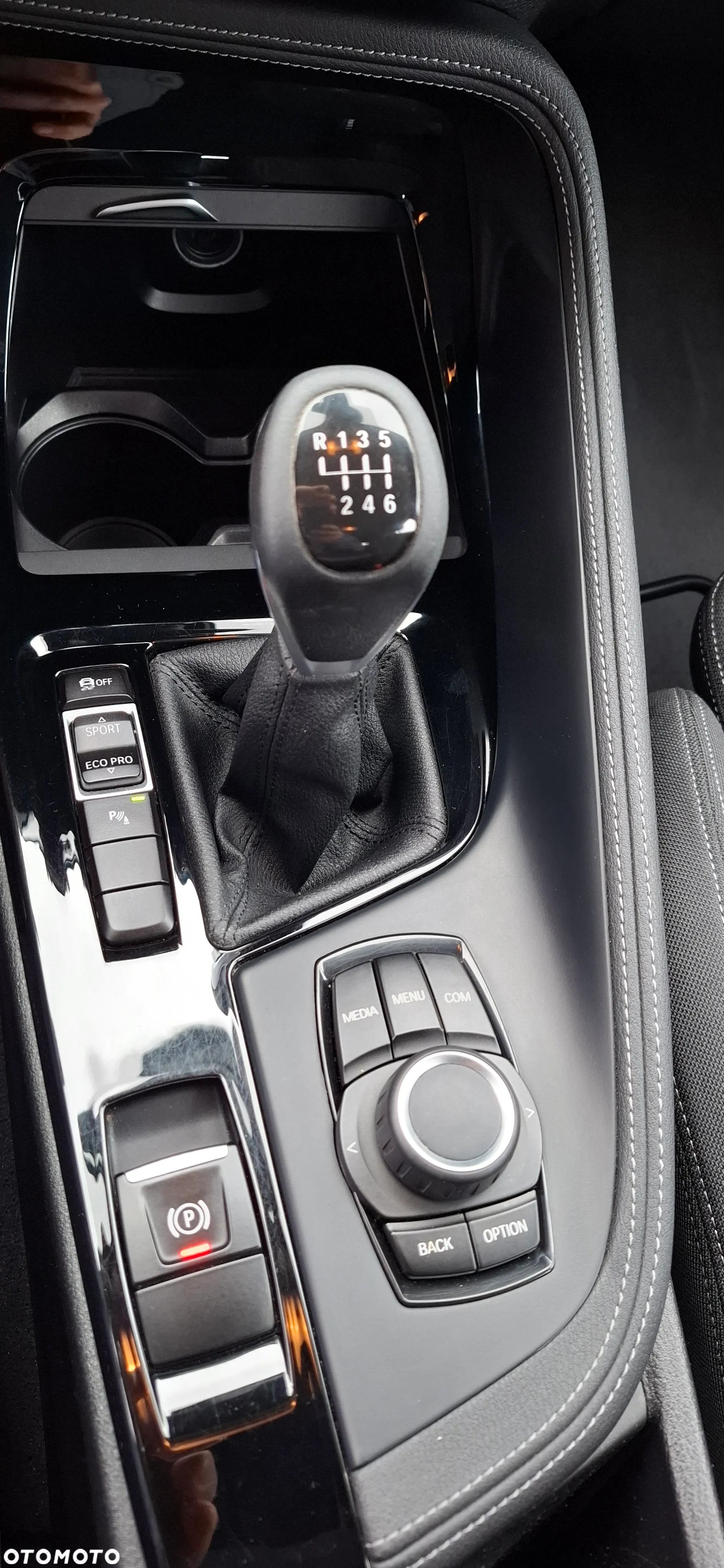 BMW X2 sDrive18d Business Edition - 13