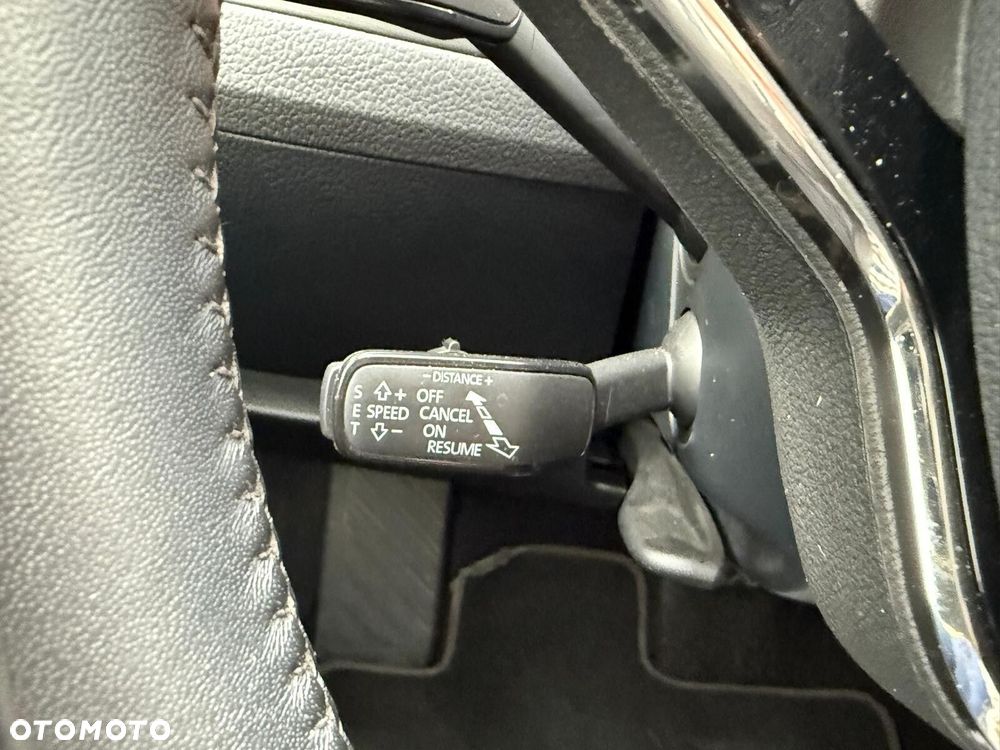 Skoda Superb 2.0 TDI SCR Style DSG - 29