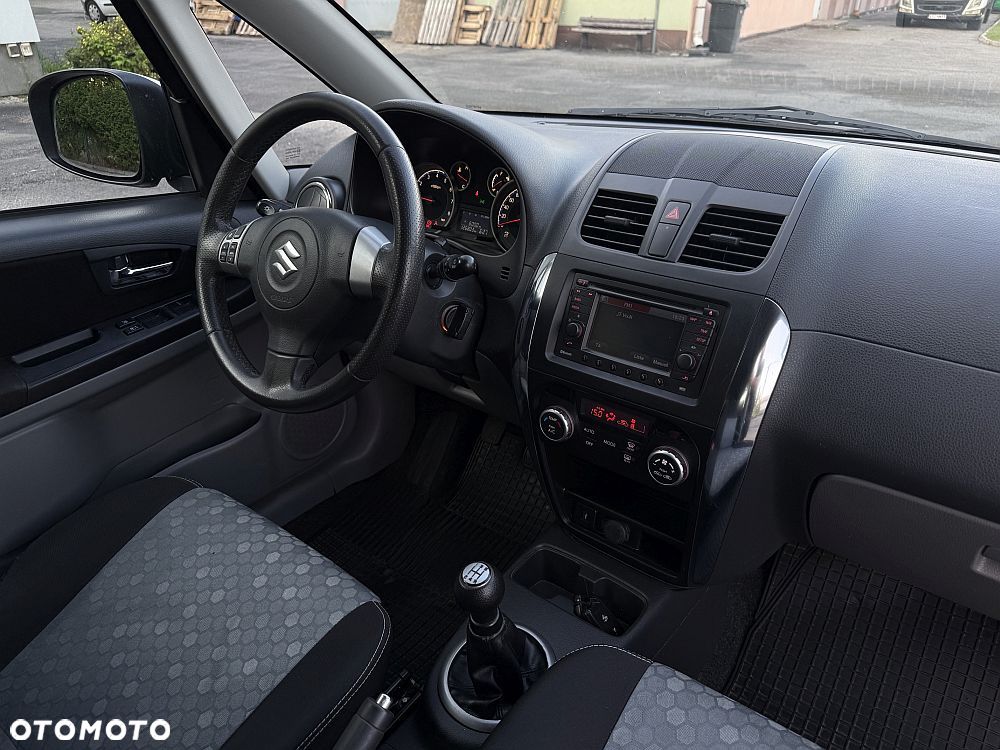 Suzuki SX4 1.6 VVT 4x4 Style - 9