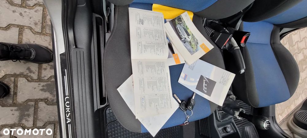 Opel Corsa 1.2 16V Catch me now - 11