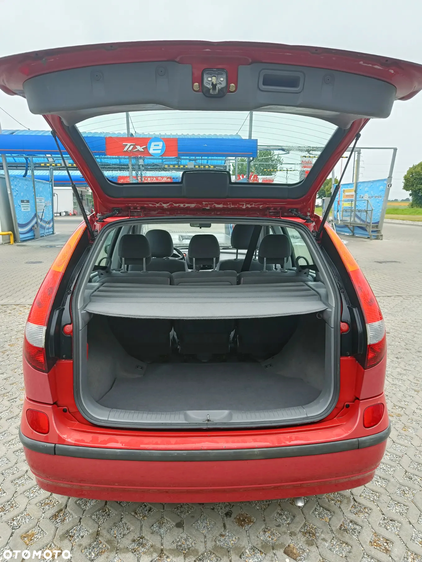 Nissan Almera Tino 1.8 Acenta - 11