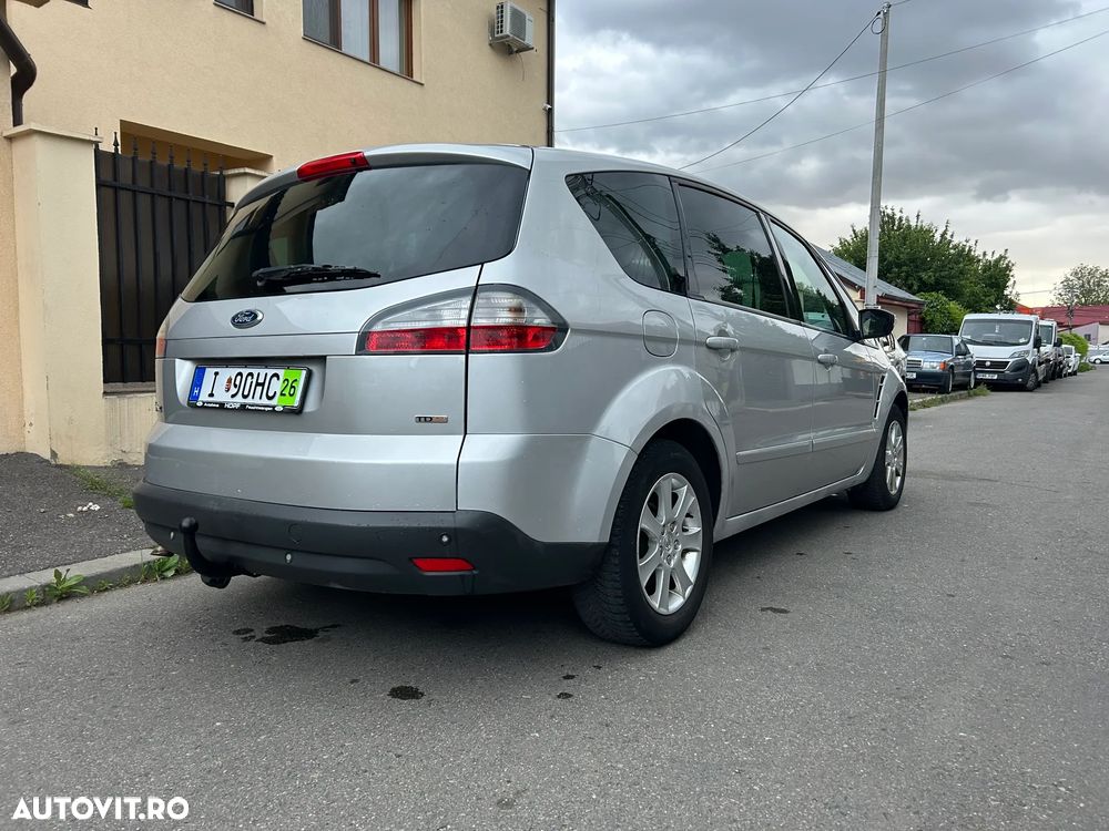 Ford S-Max - 6