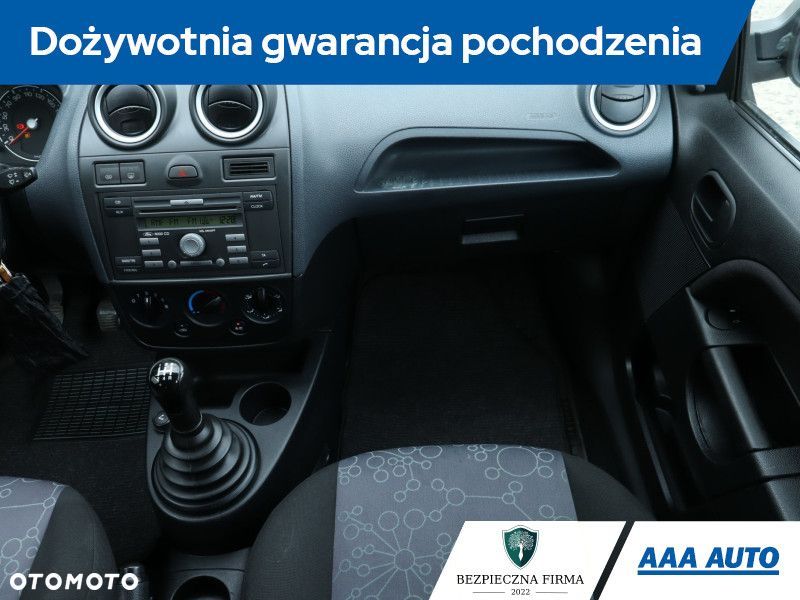 Ford Fiesta - 10