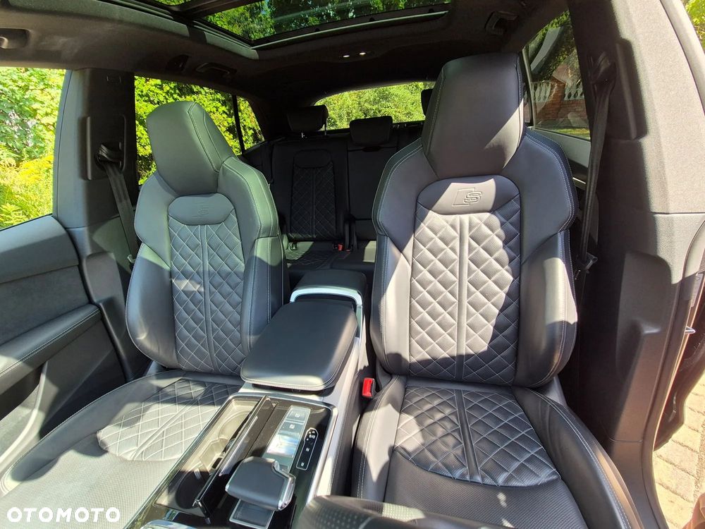 Audi Q8 55 TFSI mHEV Quattro Tiptronic - 12