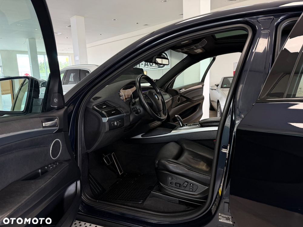 BMW X6 - 24
