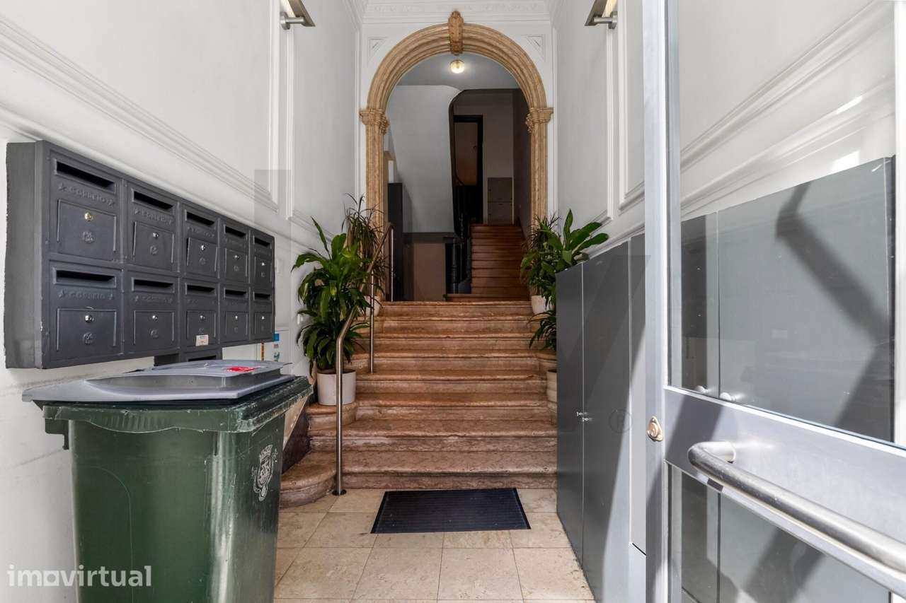 T3+3 de Charme Renovado | Em Frente ao Forno do Tijolo - Grande imagem: 2/47