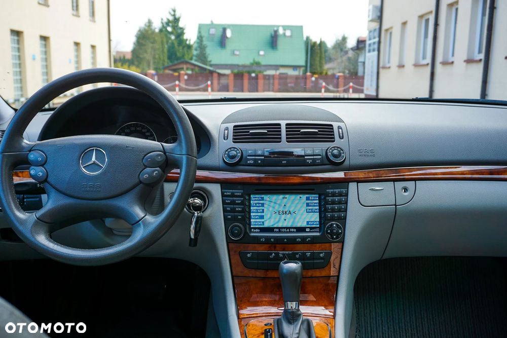 Mercedes-Benz Klasa E 200 Kompressor Automatik Elegance - 5