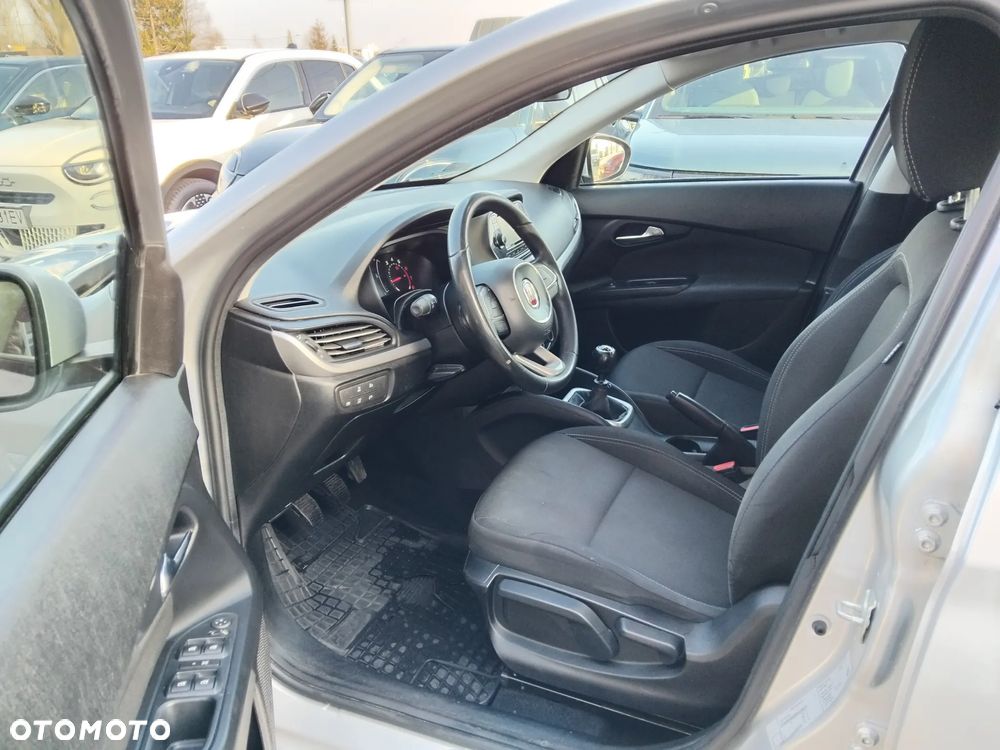 Fiat Tipo 1.4 16v Easy - 18