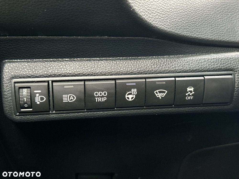 Toyota Corolla 1.8 Hybrid Comfort - 17