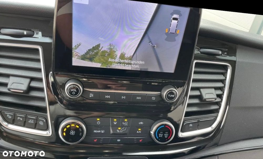 Ford Tourneo Custom 320 L2H1 VA Autm Titanium X - 23