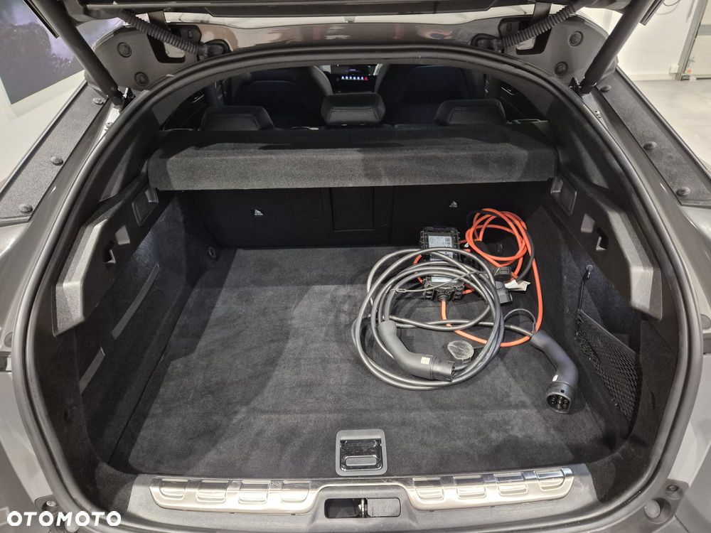 Peugeot 408 1.6 Plug-In Hybrid 225 GT EAT8 - 8