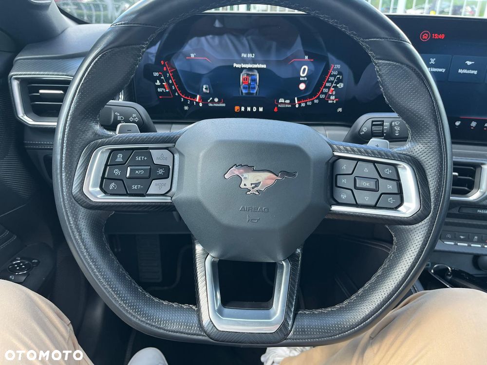 Ford Mustang - 13