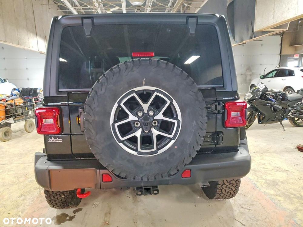 Jeep Wrangler - 6