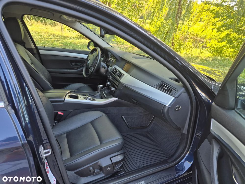 BMW Seria 5 520d - 15