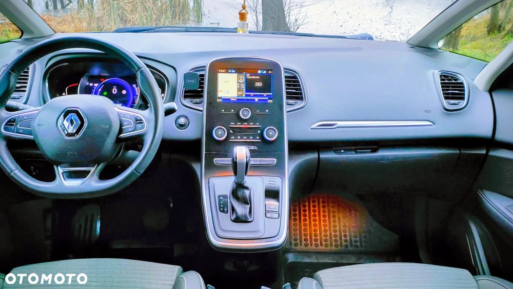 Renault Scenic - 8