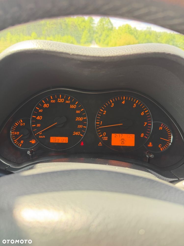 Toyota Avensis 1.8 VVT-i Edition - 22