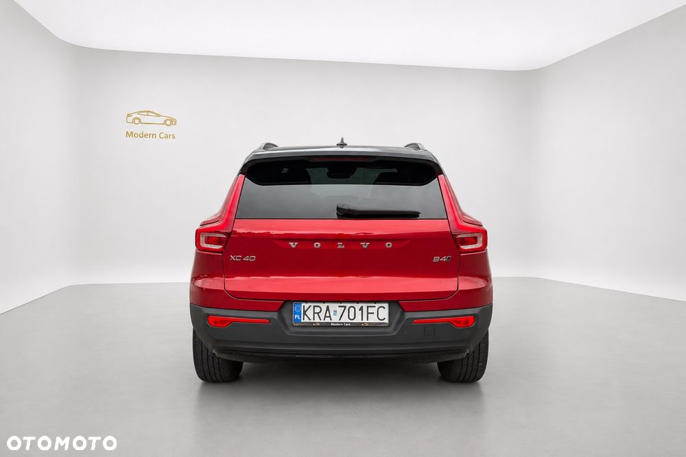 Volvo XC 40 B4 B AWD R-Design - 9