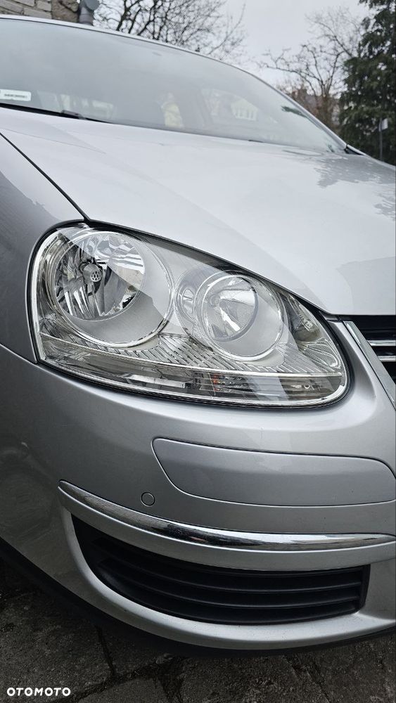 Volkswagen Jetta - 20