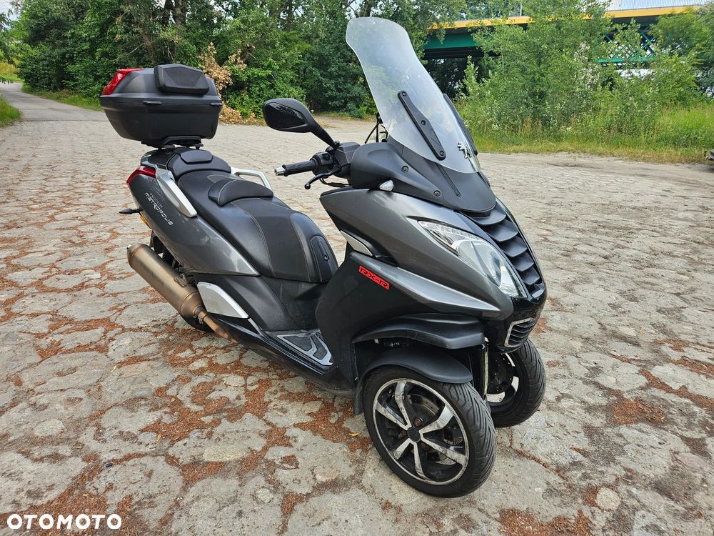 Peugeot Metropolis - 2