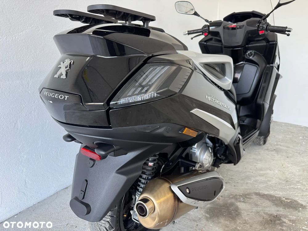 Peugeot Metropolis - 19