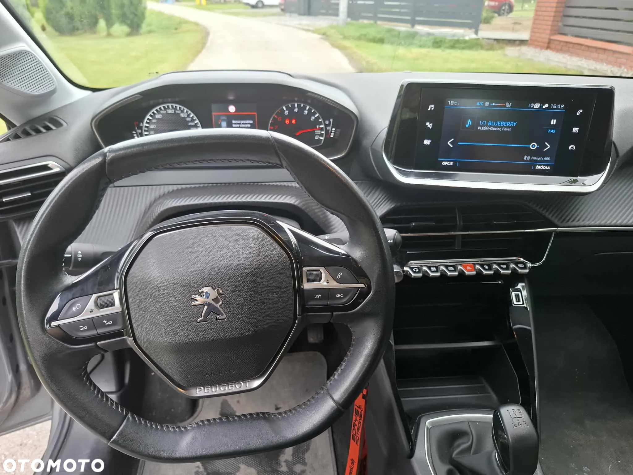 Peugeot 208 PureTech 75 Allure - 21