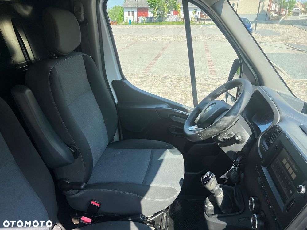 Renault Master 2.3 DCI / 136 KM / L2H2 / - 26