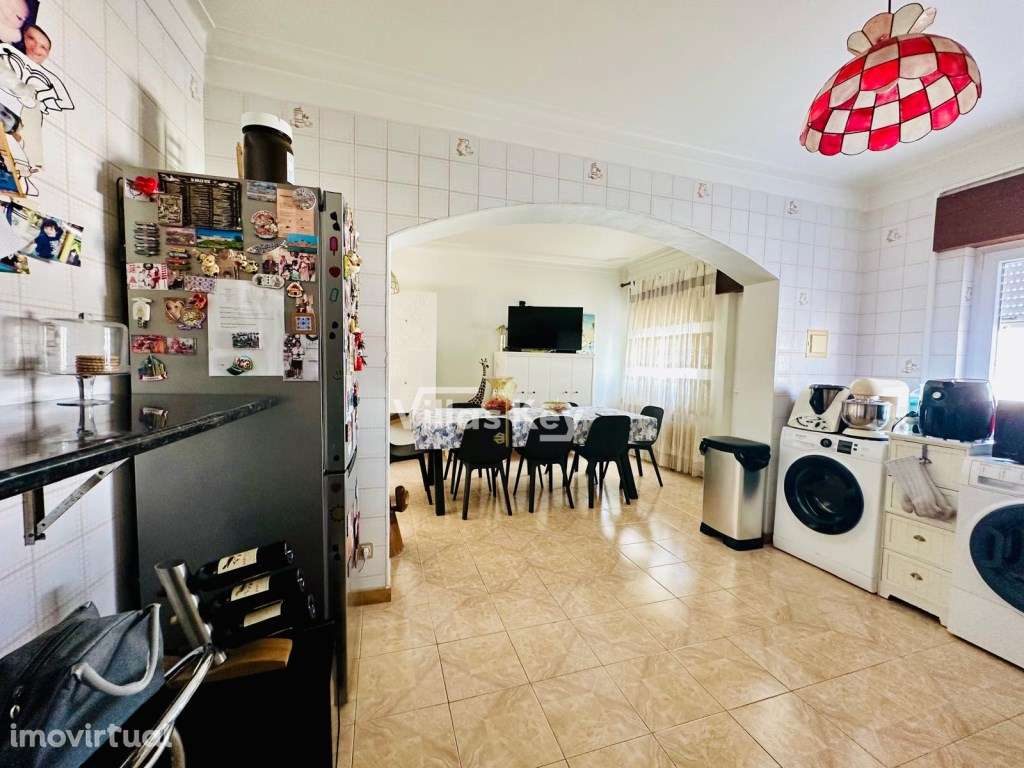 Moradia com Grande Potencial em Zona Prestigiada de Portimão - 3 Pi... - Grande imagem: 3/26