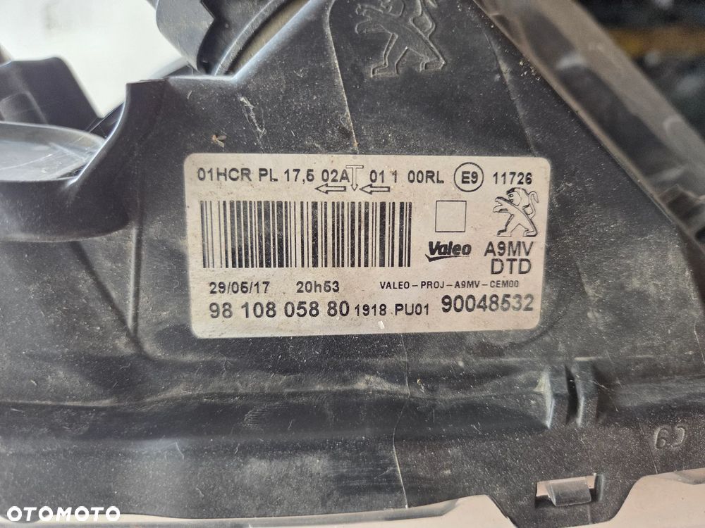 Lampa przednia lewa  Peugeot 208 I LIFT - 13