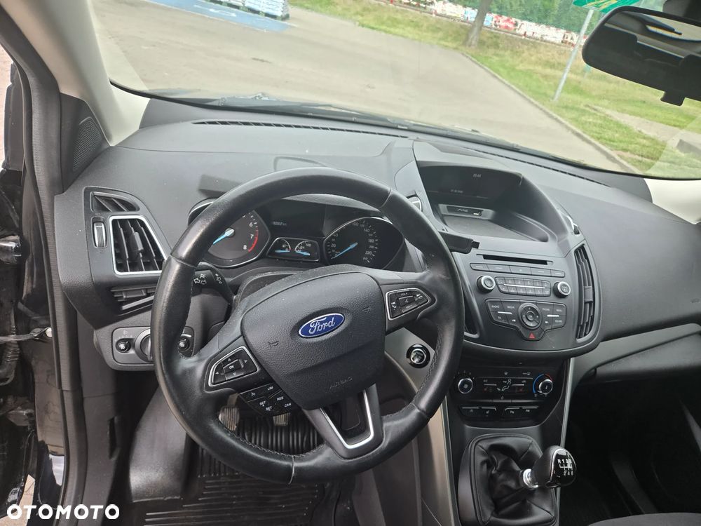 Ford Kuga 1.5 EcoBoost 2x4 Trend - 16