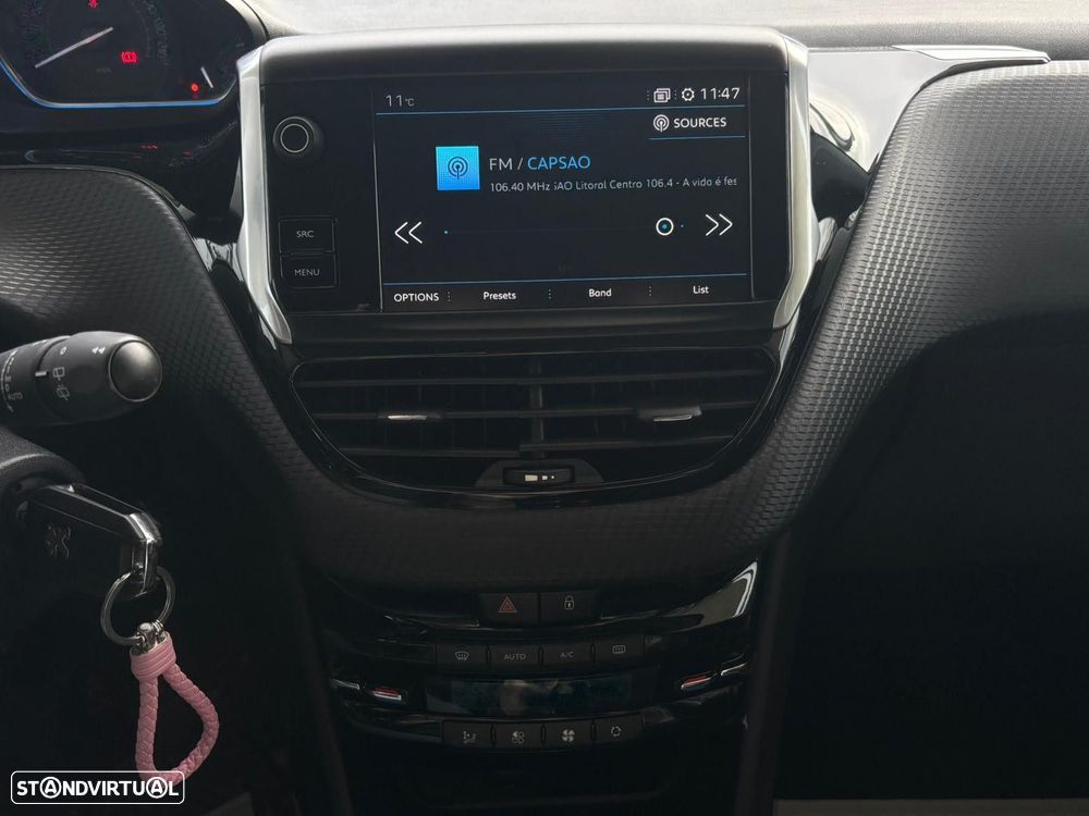 Peugeot 2008 1.6 BlueHDi Allure - 26