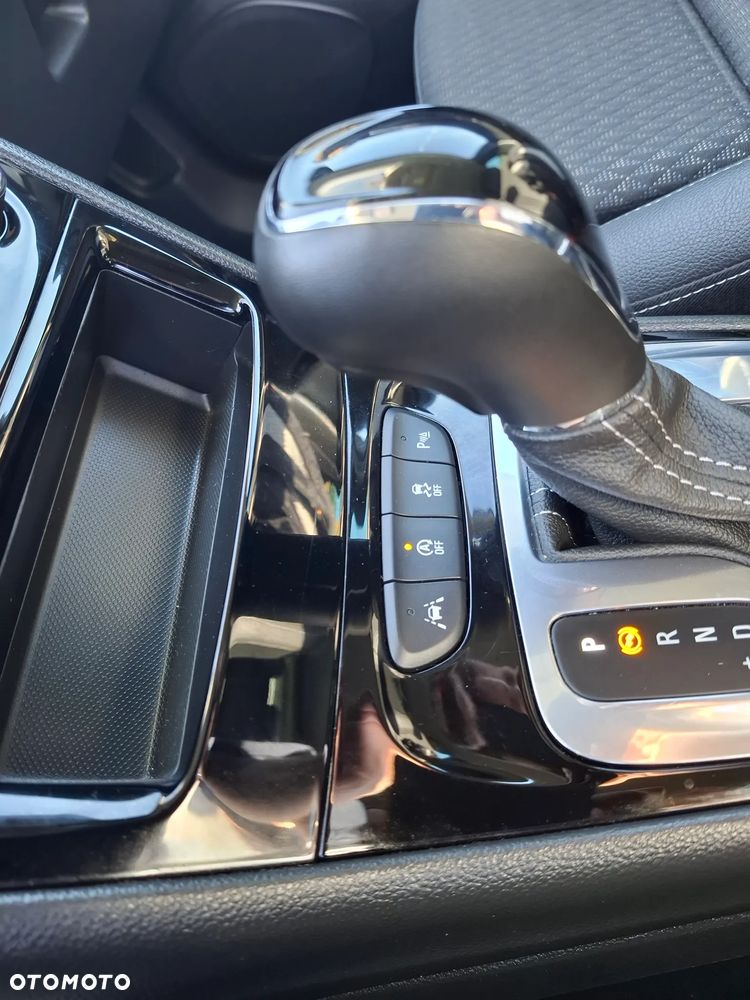 Opel Astra 1.6 D Automatik Start/Stop Business - 37