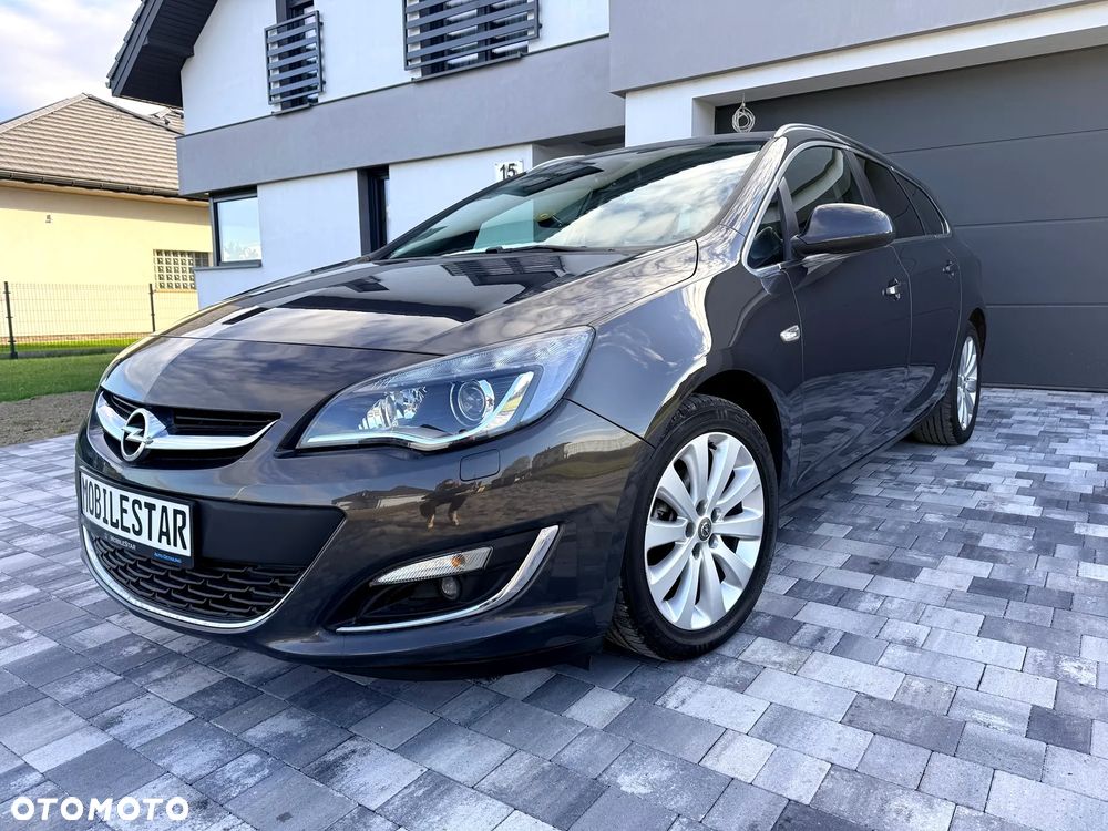 Opel Astra 1.4 Turbo Cosmo - 2