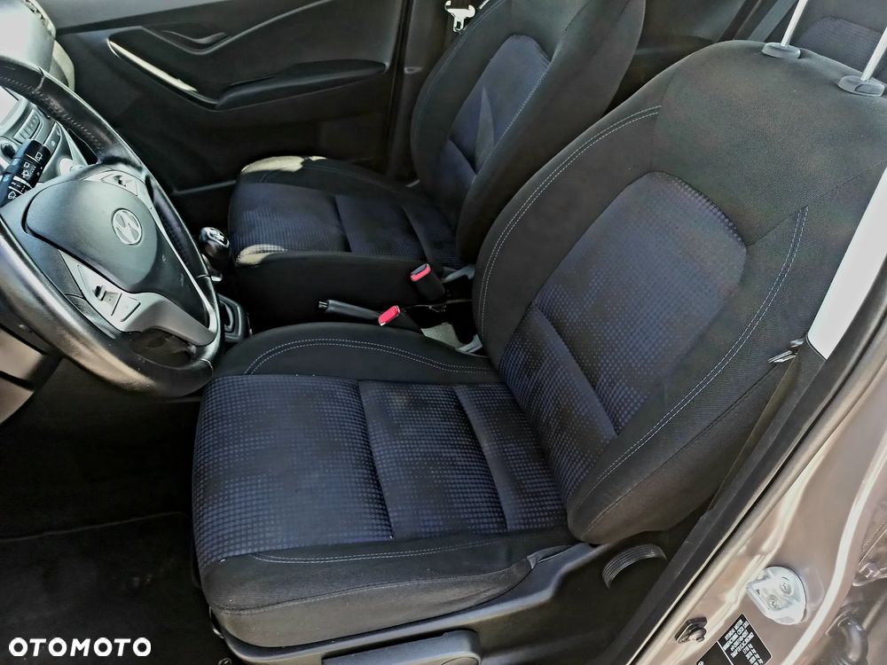 Hyundai ix20 - 18