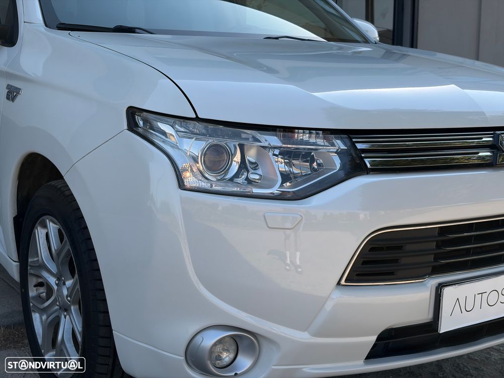 Mitsubishi Outlander 2.0 4WD - 12
