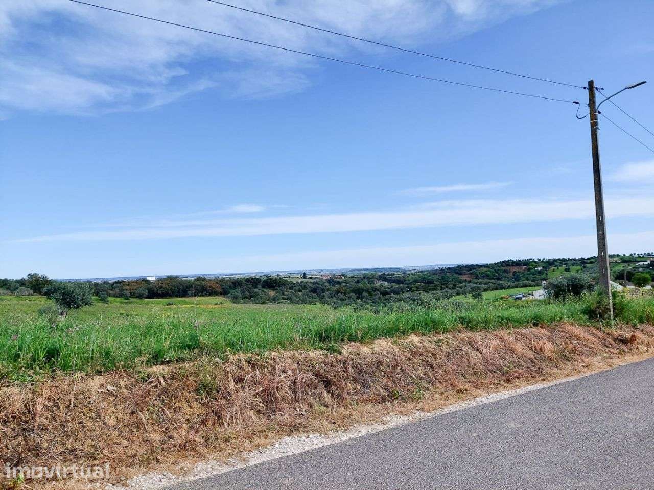 Terreno de 14.020m2 com Ruína Inserida - Grande imagem: 4/8